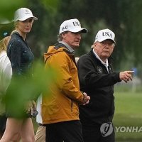 "트럼프, 백화점서 나를 성폭행"...77억원 배상 확정