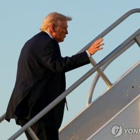 트럼프, 이란전쟁 와중 목사 편지 공개…"화평케 하는자 복받아"