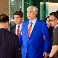 보석으로 풀려난 전광훈 "윤석열, 배짱 없어…변호인단은 멍청"