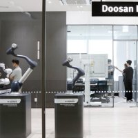 두산로보틱스, 엔비디아 AI 무대서 1위…남은 과제는 10년 적자 탈출