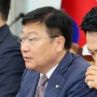 ‘장동혁 사퇴 의총’ 연다… 소장파 “張 끝내야” vs 당권파 “張 흔들기”