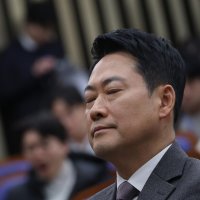 [민심 X-ray] 중도층 10명 중 1명 남았다…장동혁에 ‘최후통첩’ 날린 민심