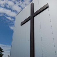 “아내 공유하라” 목사 말 실천에 옮긴 신도들... 연예인 다니는 교회서 벌어진 일