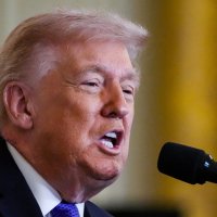 [속보] 트럼프 “무기 비축량 역대 최고…‘영원히’ 전쟁 성공적으로 할 수 있어”