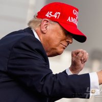 美민주 "불법 전쟁" 비판에…트럼프 "미쳐서 내가 하면 다 반대"