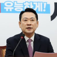 보수 신문들 “리더십·신뢰 잃은 장동혁 물러나야”...사설·칼럼으로 압박