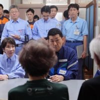 다카이치 지진 피해지 방문 영상에 '경악'...日배우도 "미친 짓" 직격