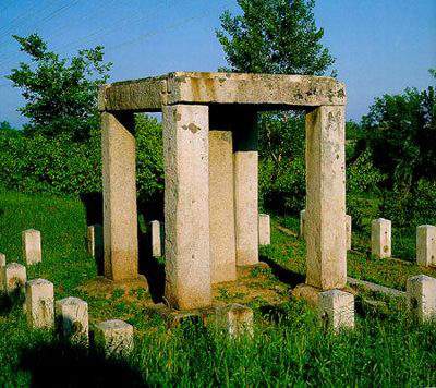 유호인-송도기행 전반부 (15세기 개성의 고려궁궐들 묘사)