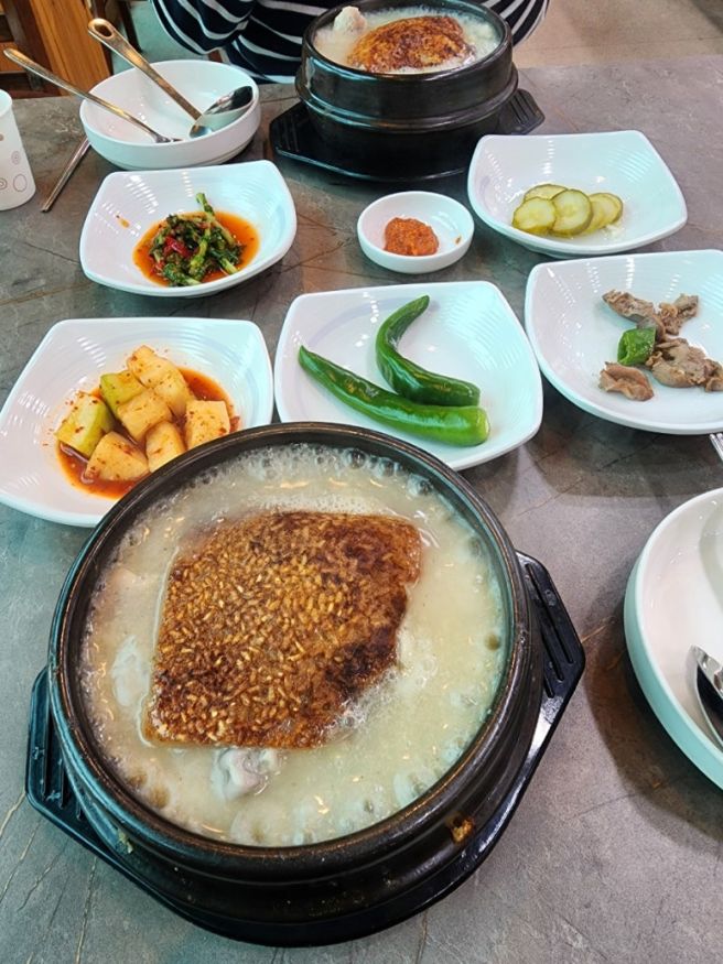 ​인스타 핫플 [이우철 한방누룽지 삼계탕]방문기! 5분 만에 나오는 보양식과 쫜쫜한 누룽지의 조화