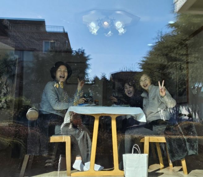 n.159[전주.한정식.무궁화.내돈내산]꽃씨 같은 어릴적 친구들, 만나면 서로를 토닥이며 안아줍니다.