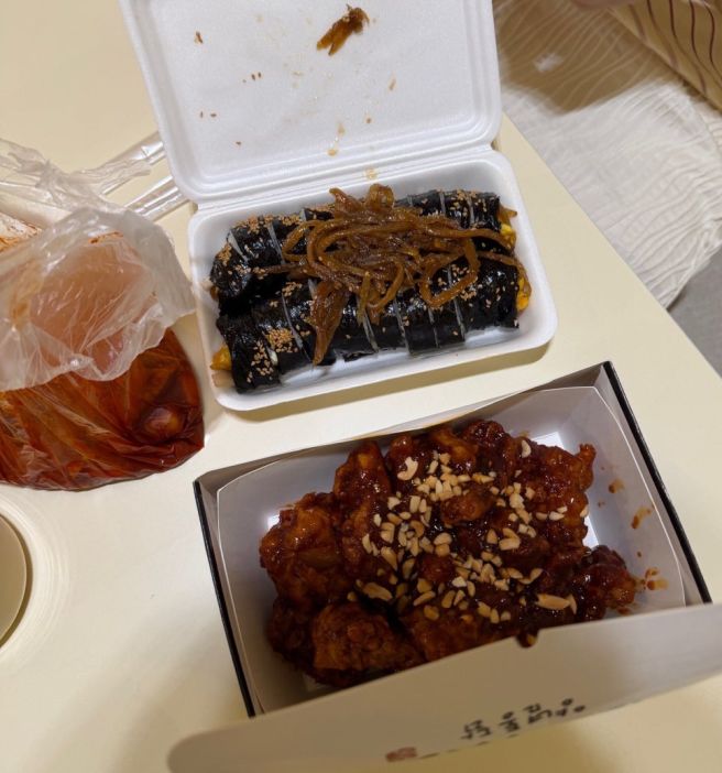경주 성동시장 맛집 두 곳 천북양념통닭 장희분식 우엉김밥 후기