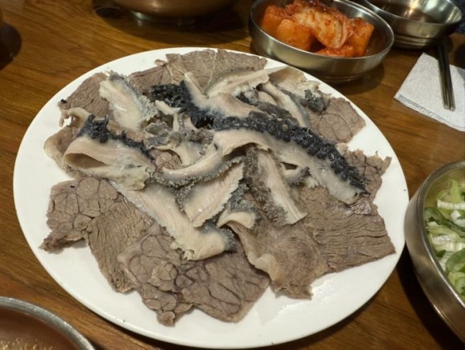 [중구|명동] 하동관 명동본점 한우곰탕과 수육