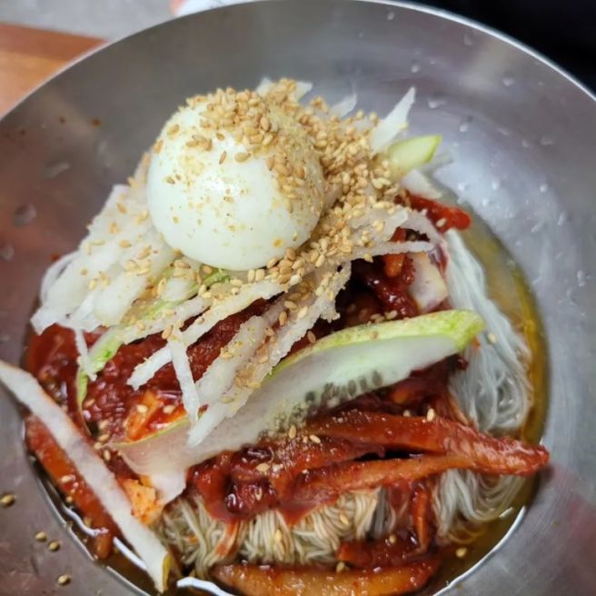 춘천맛집 함흥냉면옥 — 회냉면이 원탑인데 갈비탕·육개장까지 미쳤다