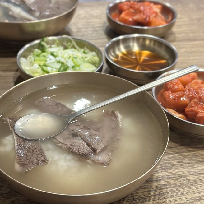 🍚 쓰저씨가 추천하는 곳은 가봐야지!!! 곰탕 맛집 “하동관 명동본점”