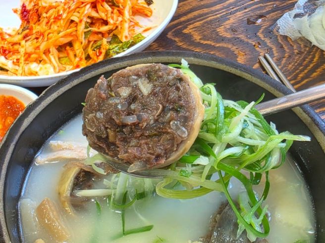 대구 국밥 맛집 8번식당 본점 막창순대 블루리본 주차