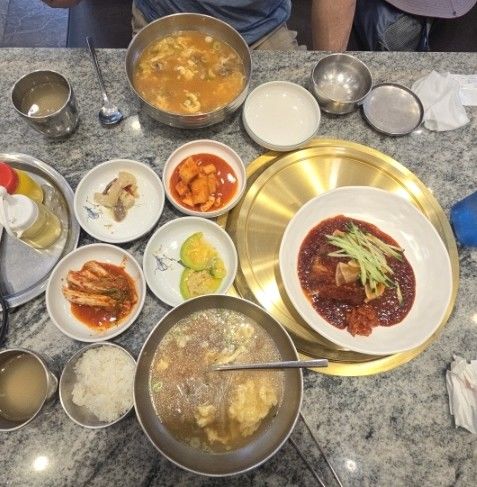 75년된 부산의 노포 급행장 별관 삼계탕 차이나(주차)