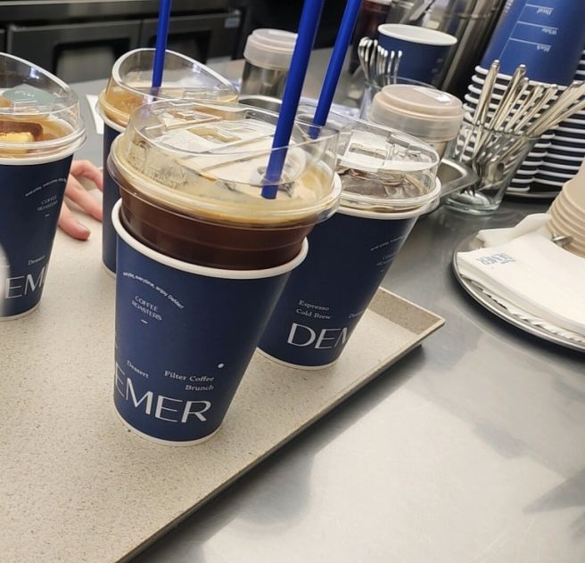 부산 동구 중구 초량 부산역 커피 카페 맛집 "드메르커피 부산역광장점"