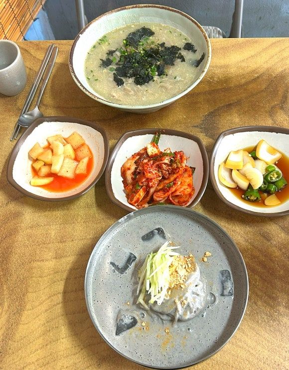 제주 돈물국수 / 제주시 여자상업고등학교 부근 연무정동길 2_검정콩국수와 꿩메밀칼국수가 맛있는 도민...