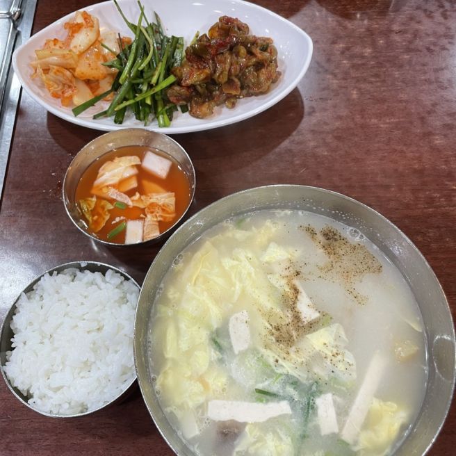 [시청 맛집] 서울 무교동 북엇국전문점 무교동북어국집
