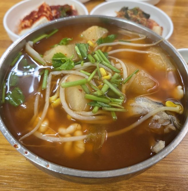 대구 청학식당 국물이 끝내주는 대구탕 봉덕동맛집