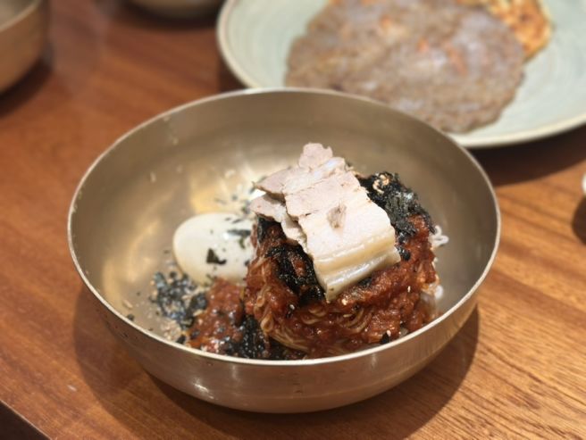 강원도가볼만한곳 추천 춘천 샘밭막국수 본점 블루리본 맛집 막국수 후기