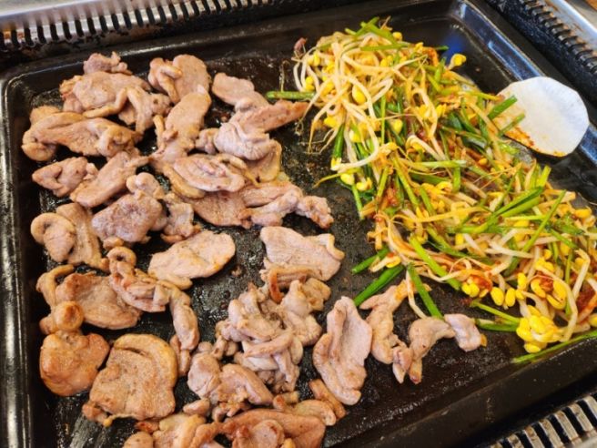 강동구 보훈병원역 맛집 동구밖장작구이에서 오리로스구이로 몸보신