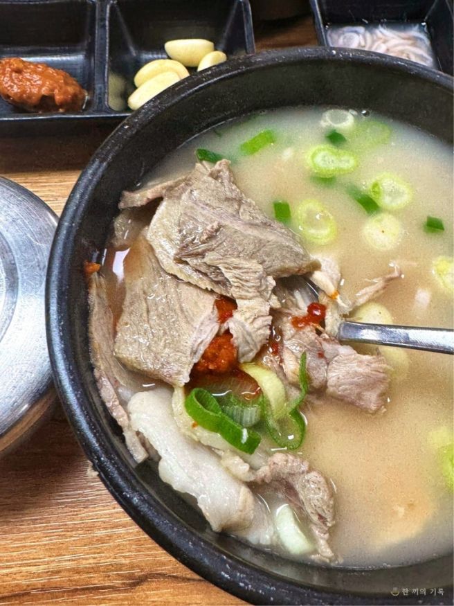 서면 돼지국밥 맛집 포항돼지국밥, 블루리본 붙은 70년 노포 24시간 순대국밥