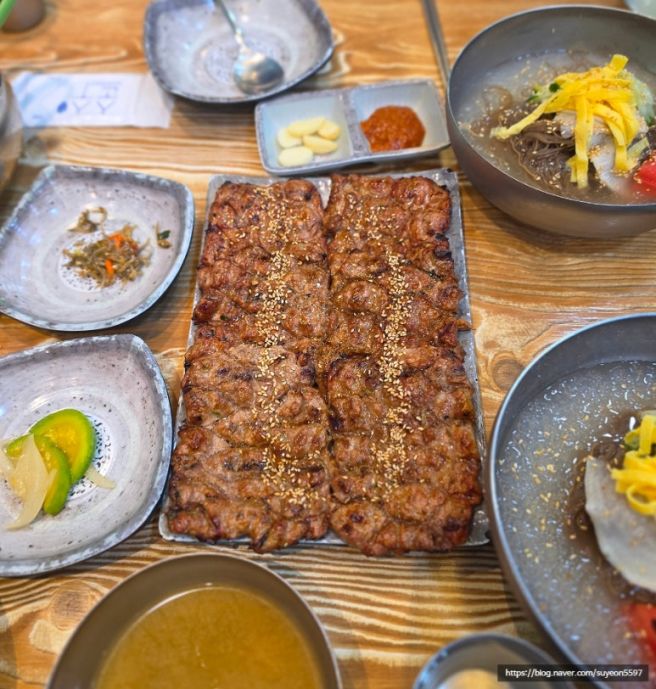광주 광산구 송정역 떡갈비 맛집 '빛고을떡갈비 광주송정본점' 불향 가득 돼지숯불떡갈비 후식 물냉면...