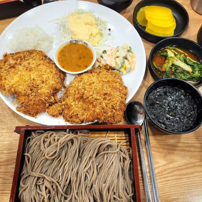 종로 종각역 맛집 광화문미진 본점 판메밀국수 수제돈까스 주차장