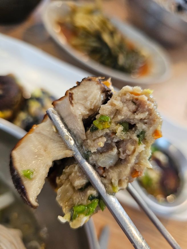 춘천막국수맛집 찾는다면 여기! 표고완자까지 완벽한 강촌맛집 (강촌막국수)