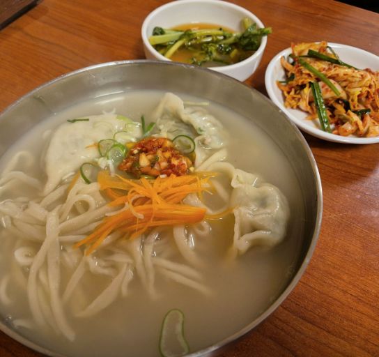 KBS 생생정보, 광명 칼국수 맛집 '옛진미칼국수' - 40년 전통의 깊은 국물 맛이 살아있다