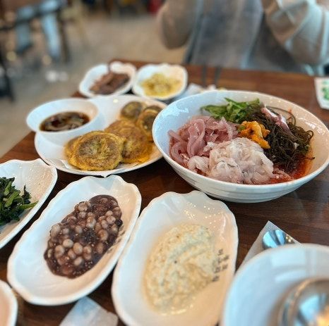 속초 중앙시장 근처 맛집 추천 속초 3대 물회 봉포머구리집 웨이팅