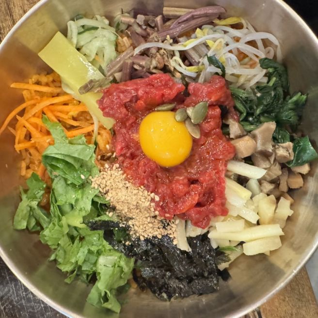 전주 한옥마을 근처 전주비빔밥의 정석 성미당