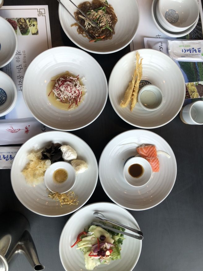 경북 영주 삼뜨락 한정식, 풍기인삼, 봉화 송이전골