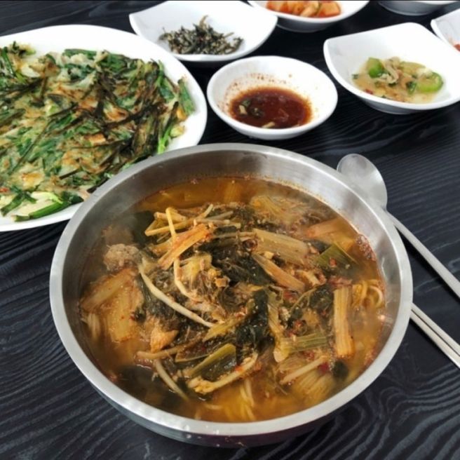 6시내고향 포항 맛집 꽁치당구국수? 국수도 당구치는 시대, 이 정도면 먹는 스포츠다!