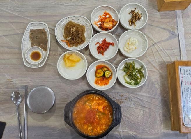 [속초] 진솔할머니손두부 : 초당순두부 속초맛집 짬뽕해물순두부 아침식사 솔직후기