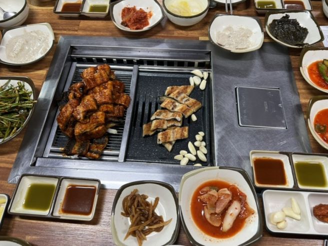 고창여행 신덕식당 풍천장어맛집! 고창장어구이 가족식사 추천