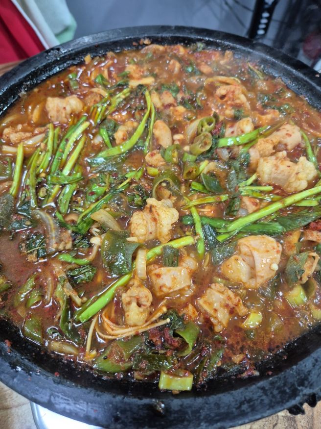 서구곱창전골맛집[벙글벙글식당]칼칼한국물과 곱창대창의 꿀조합