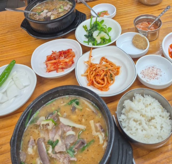 독립문 영천시장과 석교식당 순대국