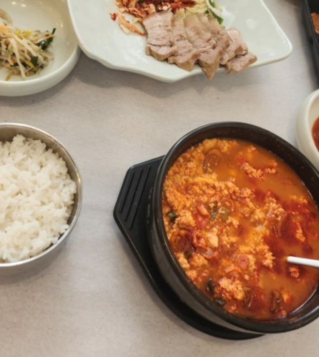 영천 별빛순두부 백프로국산콩으로 만든 깔끔한 별빛순두부정식