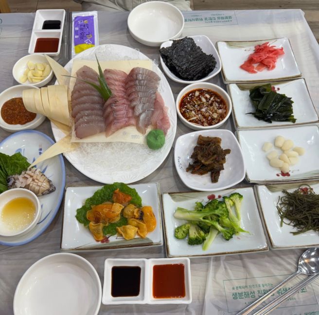 [공지] 🌊여수여행🌊 여수사시사철삼치회 먹방!! (feat. 교동횟집 골목 찐맛집)