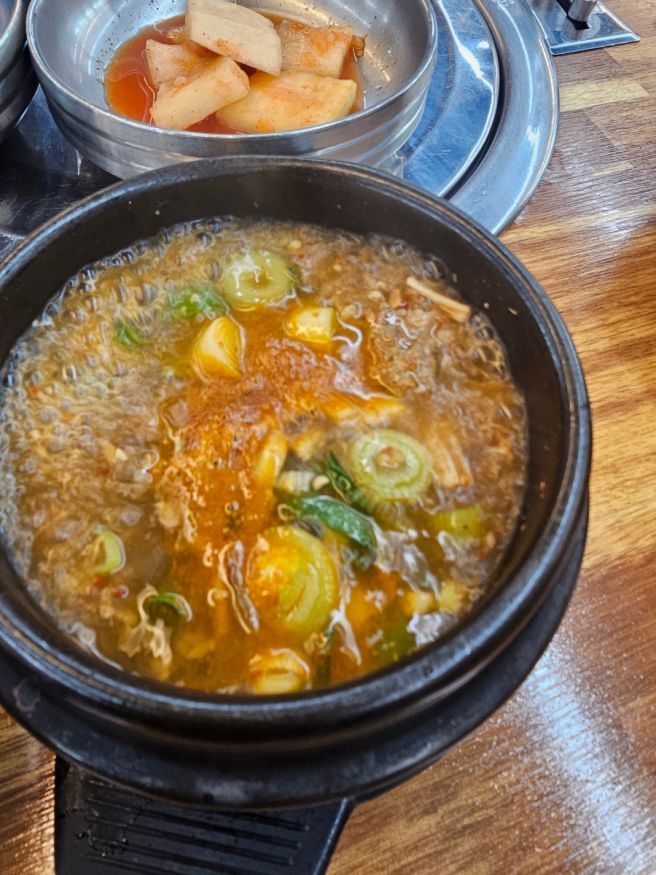 ​[경산 압량] 효성한우식육식당/ 가성비로 즐기는 투뿔 한우 점심 (국밥, 육회비빔밥, 냉면 / 내돈내산...