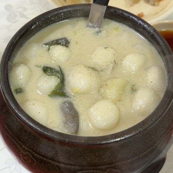 [종로 맛집] 미쉐린 가이드 서울 2026 선정된 수제비 맛집, 삼청동 수제비