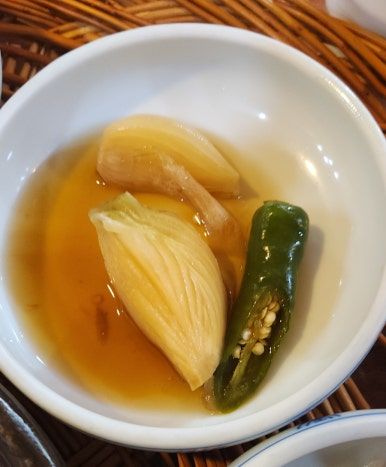 금남로맛집 찾는다면? 꽃담 육회 돌솥비빔밥 후기.