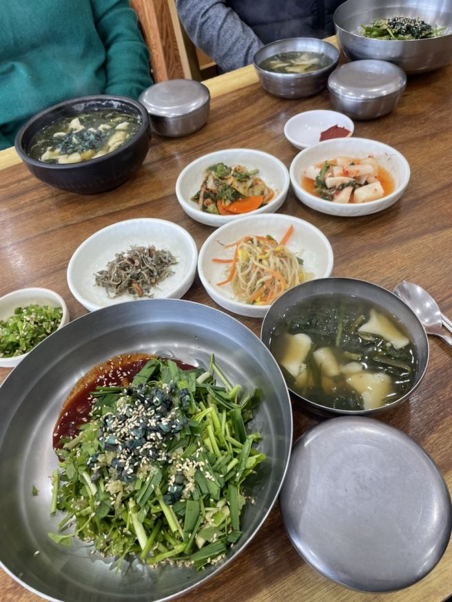 영동 여행코스 추천 안성식당 올뱅이국밥 월류봉 루나마켓 카페