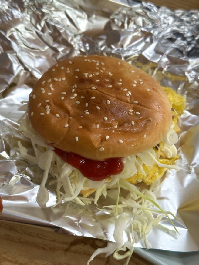 춘천 '진아하우스' 추억의 수제치즈버거 맛집