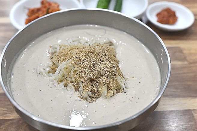대구 참깨국수 ‘참깨콩국수’ (대구광역시 수성구 지산동)