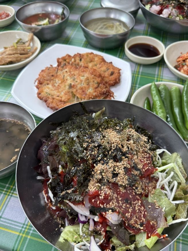 경주 황리단길 현지인 맛집 놋전국수 빈대떡 회국수 횟밥추천