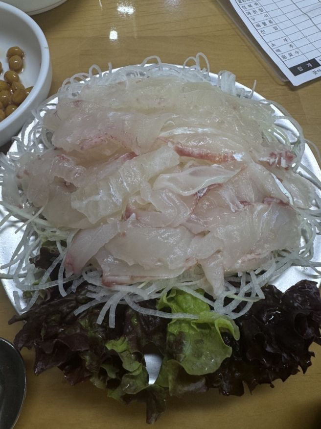 자갈치 1946년 부터 내려오는 부산명물횟집 회백반 후기