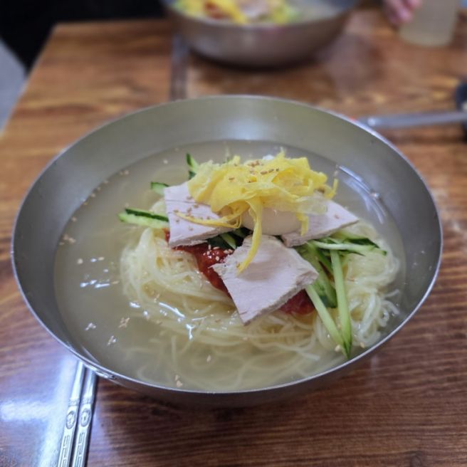 부산 중구 골목에서 만난 한 그릇의 정수, 대성밀냉면전문 물밀면의 깊은 한맛